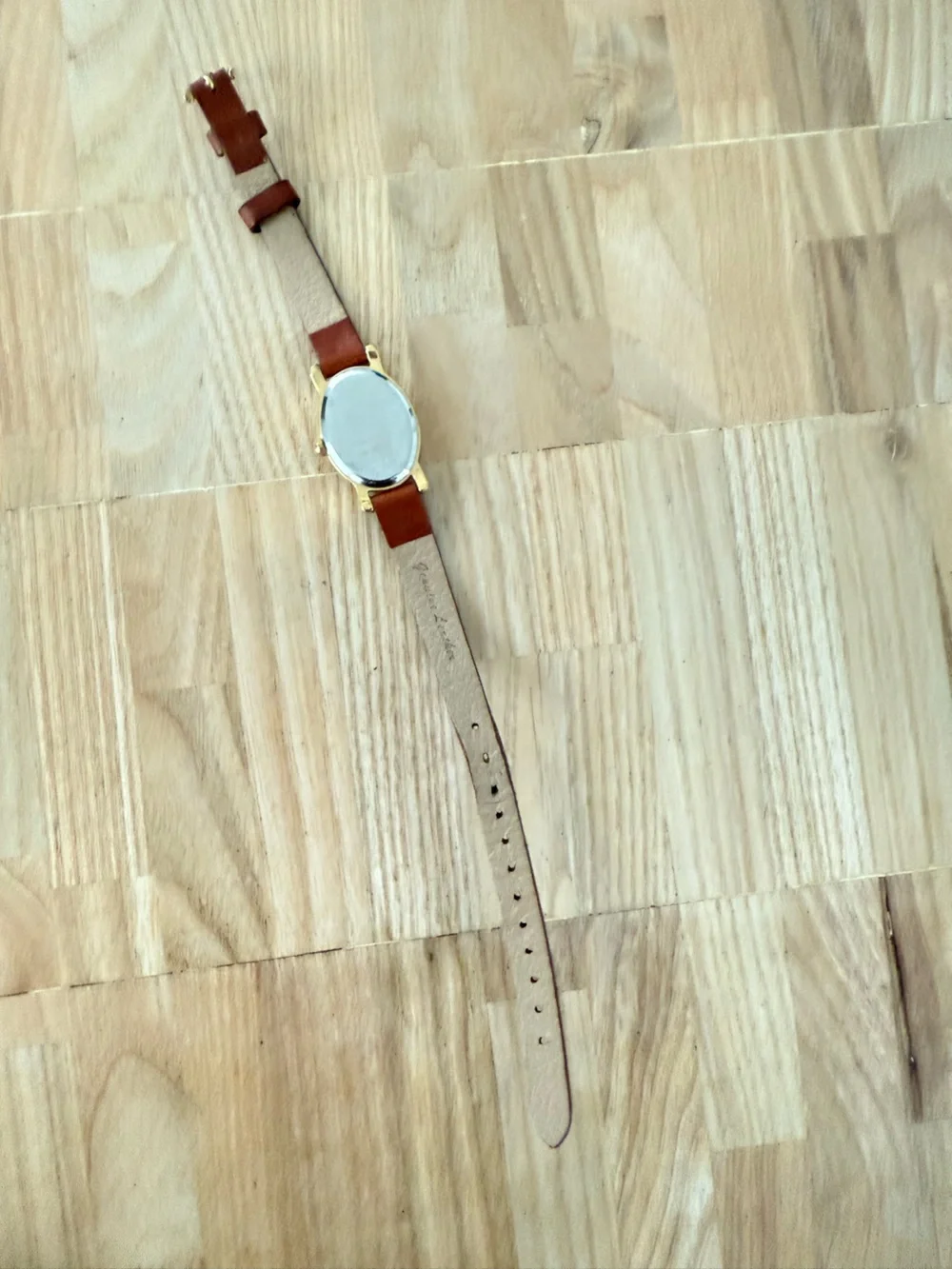 Avon Christian theme footprints oval brown leather watch NEW BATTERY